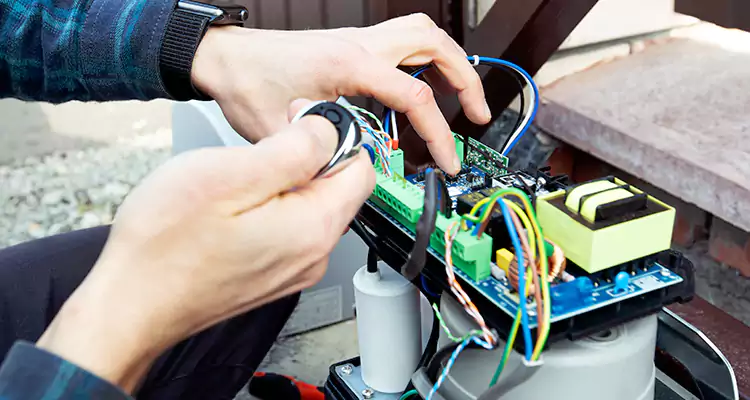 Automatic Driveway Gate Repair in Lakeland, FL