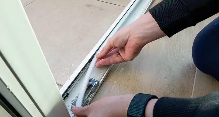 Garage Door Off Track Repair in Lakeland, FL