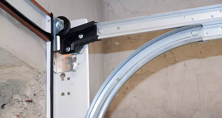 Maintain Liftmaster Garage Door Off Track in Lakeland, FL