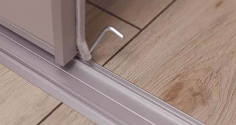 Squeaky Sliding Door Repair in Lakeland, FL