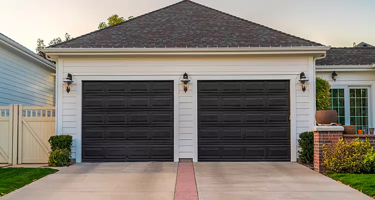 Residential Local Garage Door Repair in Lakeland, FL