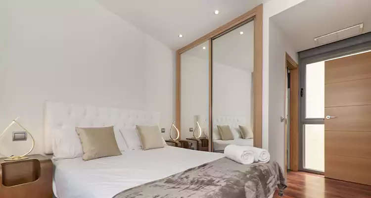 Sliding Wardrobe Door Mirror Replacement in Lakeland, FL