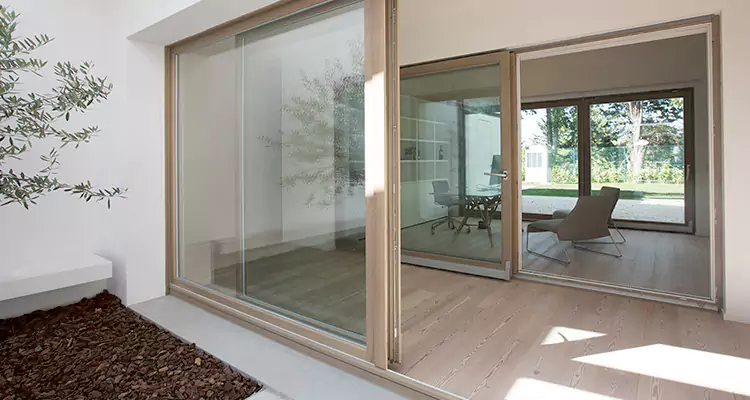 Sliding Screen Door Bottom Track Replacement in Lakeland, FL